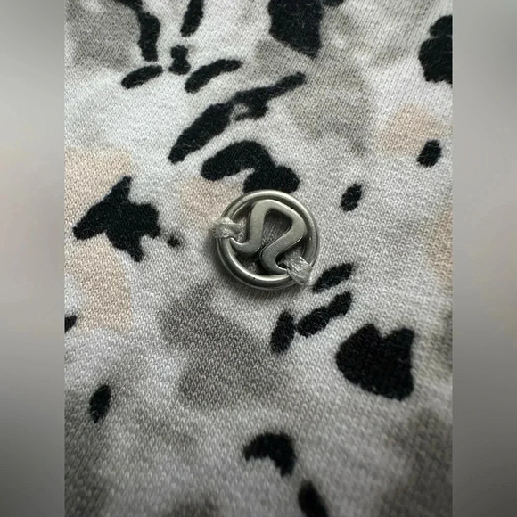 Lululemon After Asana Hoodie Size 4 Not So Petite Fleur Silver Spoon - Picture 14 of 16